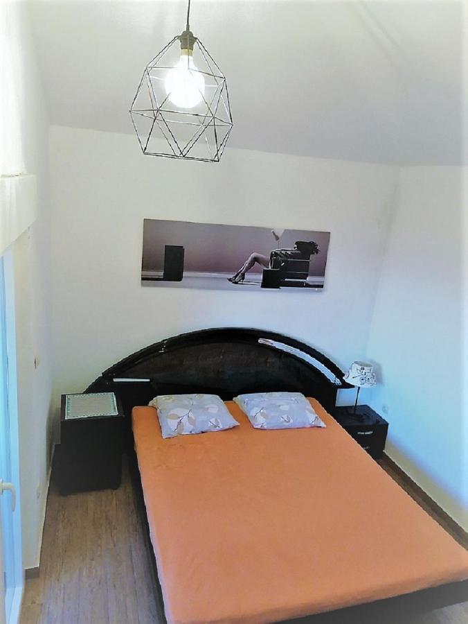Apartments Dubravka Pirovac Kültér fotó
