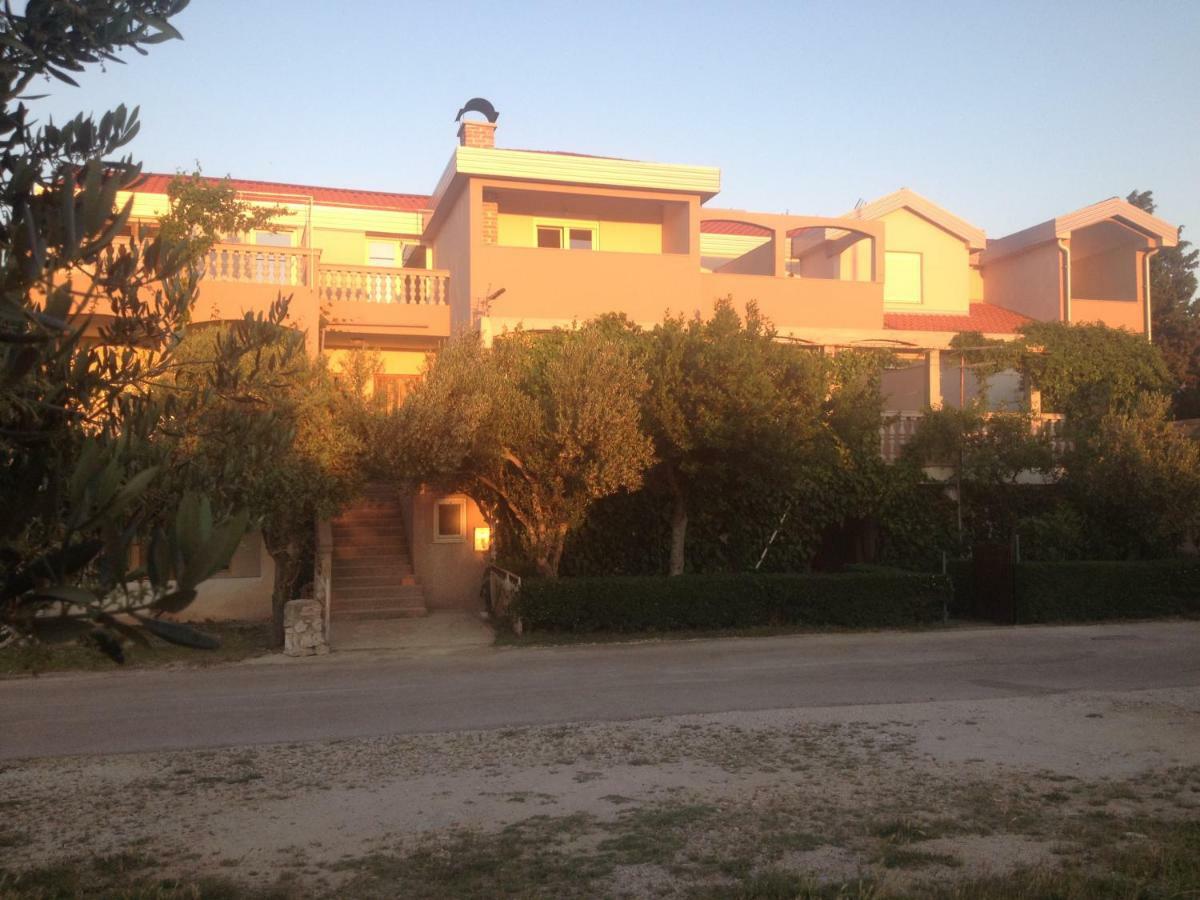 Apartments Dubravka Pirovac Kültér fotó