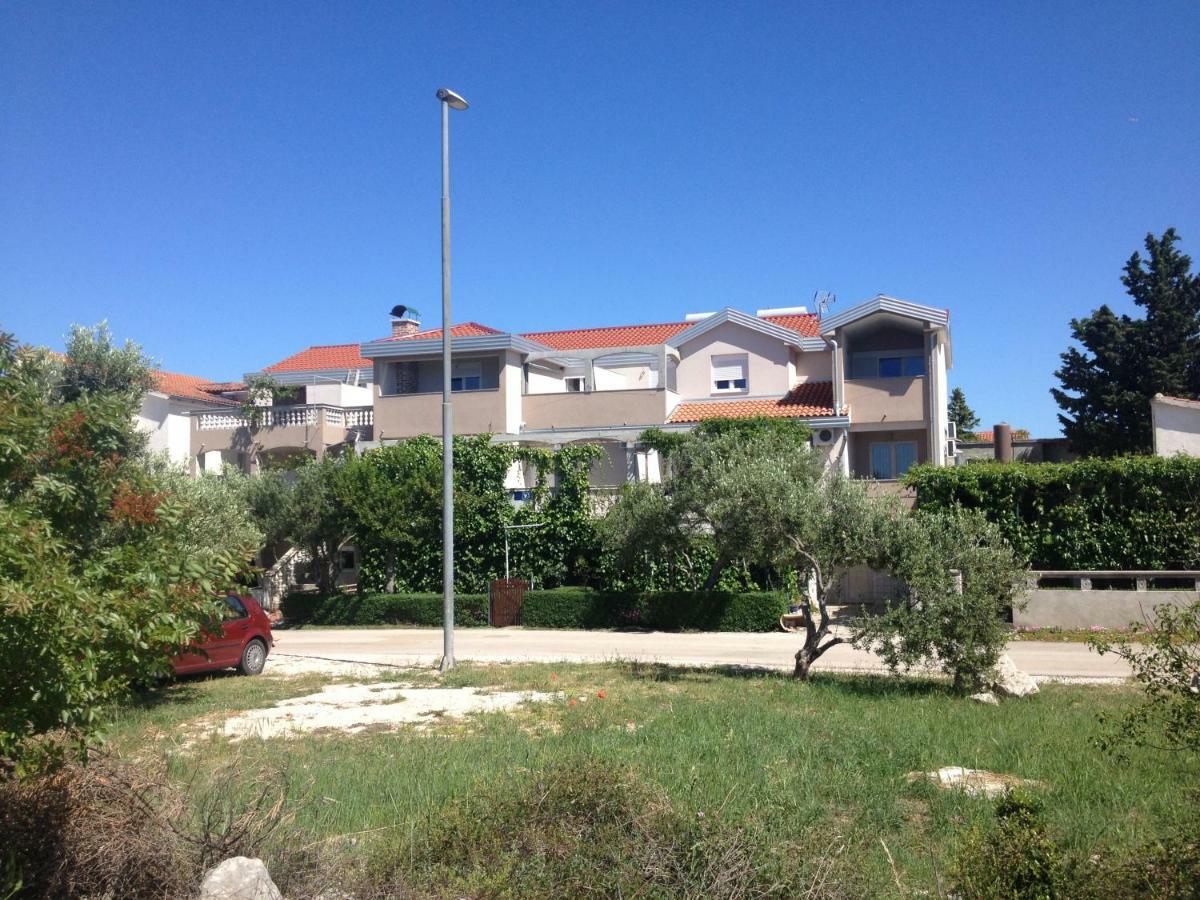 Apartments Dubravka Pirovac Kültér fotó