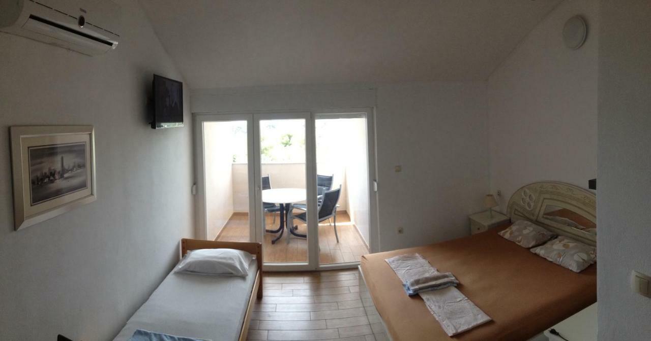 Apartments Dubravka Pirovac Kültér fotó