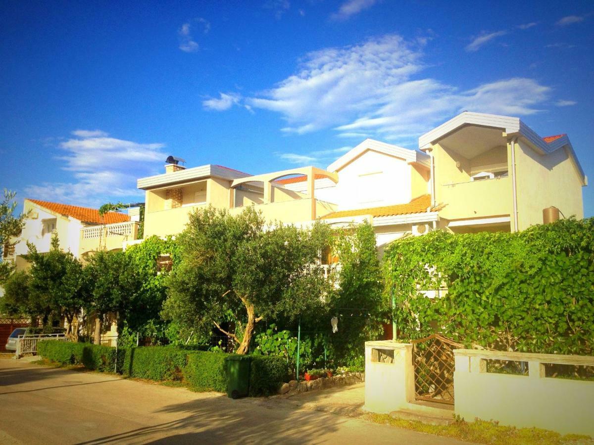 Apartments Dubravka Pirovac Kültér fotó