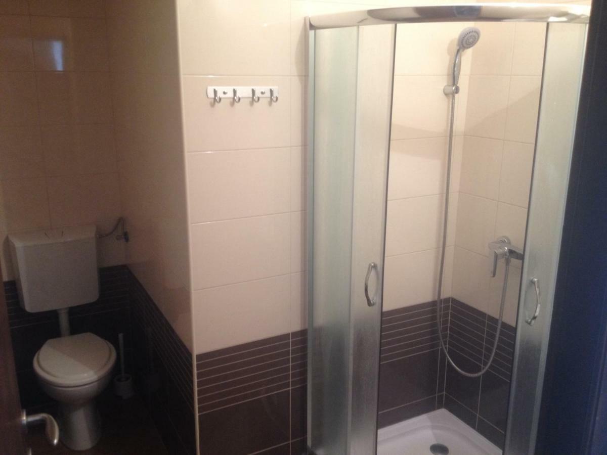 Apartments Dubravka Pirovac Kültér fotó