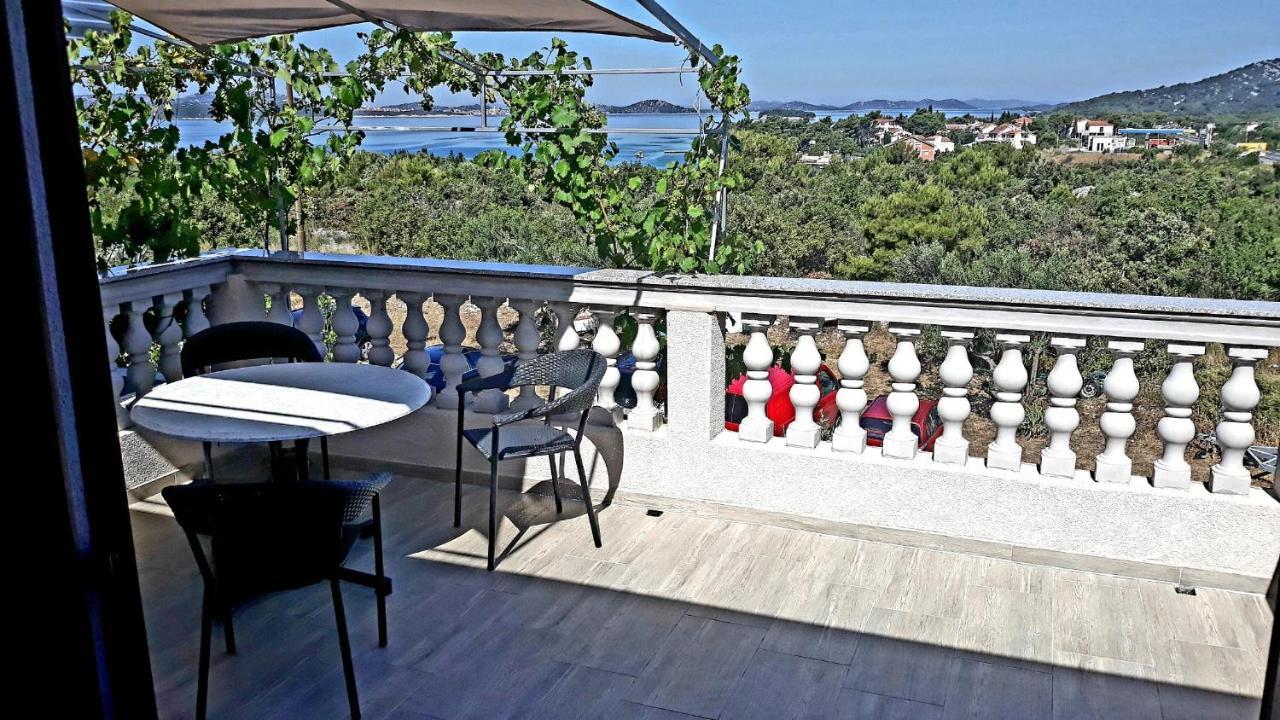 Apartments Dubravka Pirovac Kültér fotó
